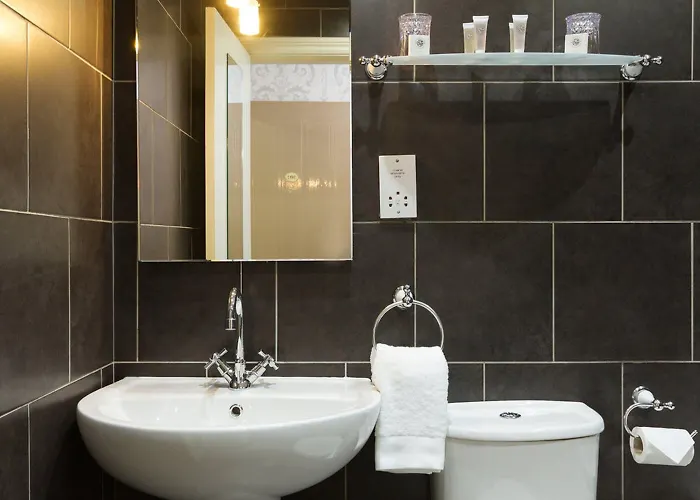 Lincoln House Private Hotel Cardiff