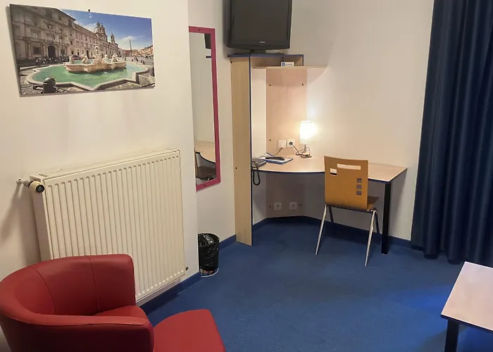 Hotel Cesar Climatisation Dans La Majorite Des Chambres Centre-Ville Gare Charleville-Mezieres