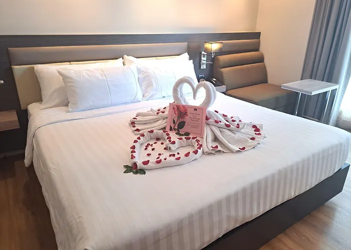 อโมรา นีโอลักซ์ สวีท  Hotel กรุงเทพมหานคร
