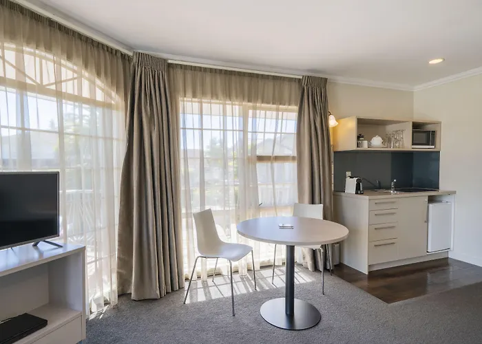 Silver Fern Rotorua Suites & Spa