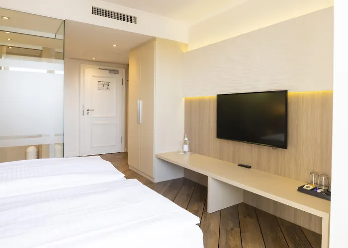 Hotel Vier Jahreszeiten Lübeck