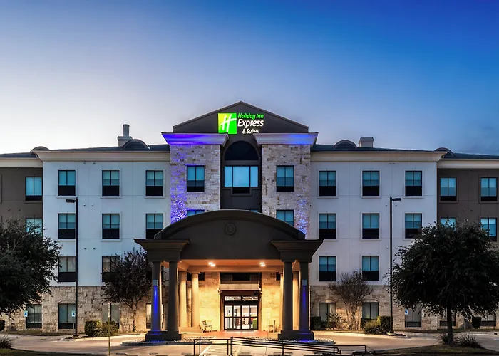 Holiday Inn Express & Suites Del Rio By Ihg