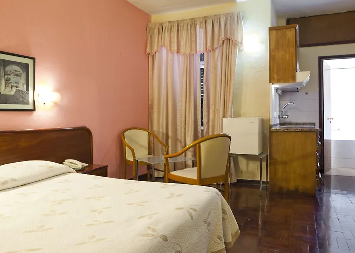Residencial Colombo Bed & Breakfast Funchal 