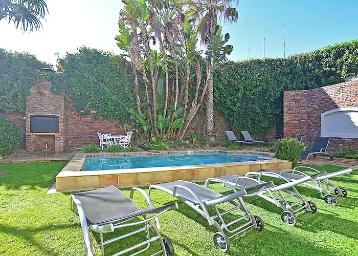 The Sir David Boutique Guest House Bloubergstrand