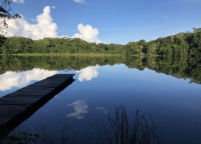 Villa Maya Flores