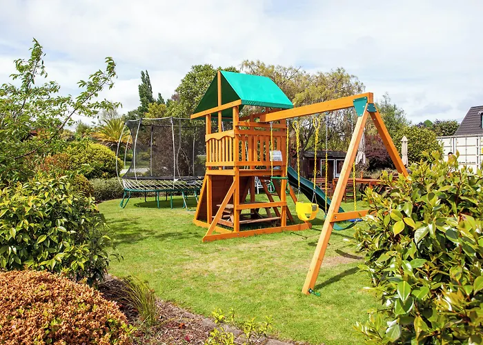 Cascades Lakefront Motel Taupo