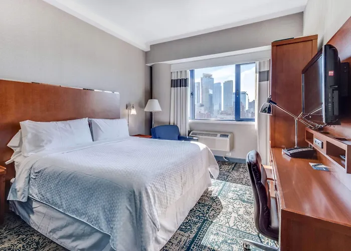 Vista Lic Hotel, Premier Collection By Best Western New York
