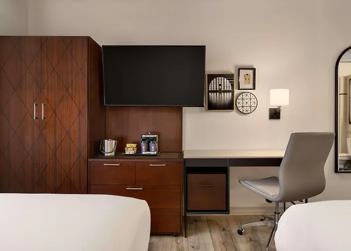 Doubletree By Hilton New York Downtown Hotel