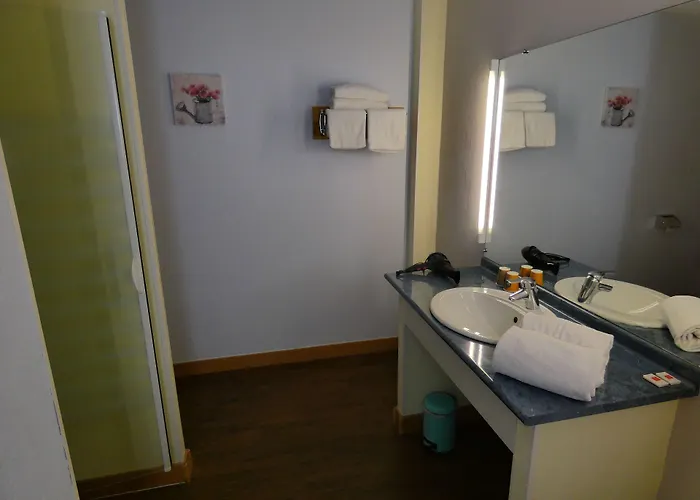 Hôtel Azur Saint Junien Cit'Hotel