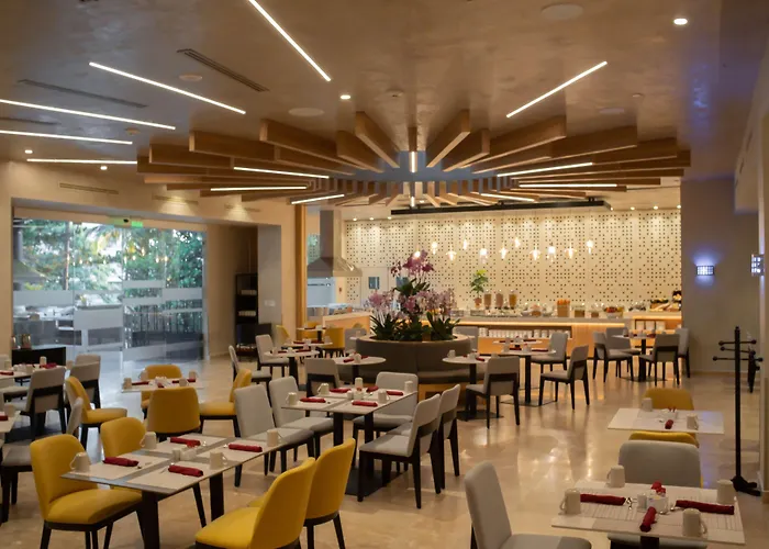 Crowne Plaza San Salvador, an IHG Hotel