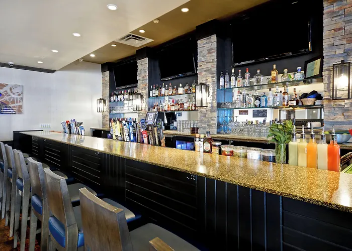Holiday Inn Detroit Metro Airport By Ihg Romulus