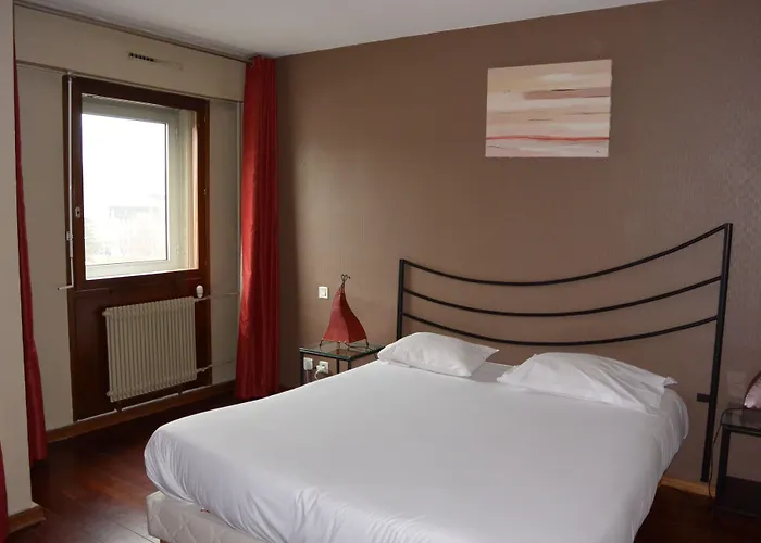 Hotel De La Gare Aix-les-Bains