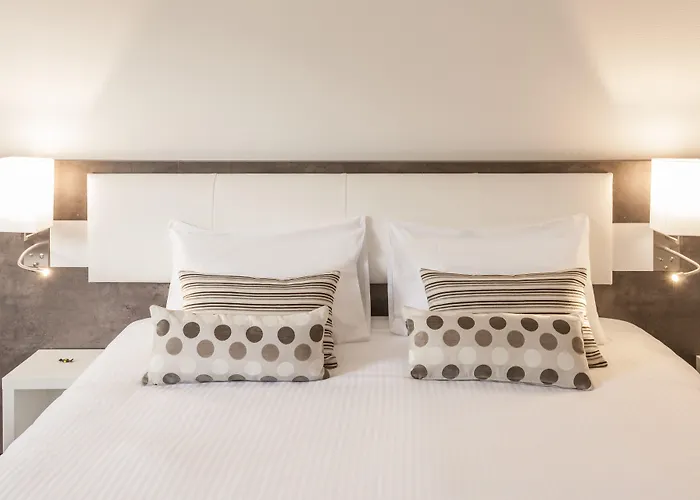 Au Comté d'Ornon Hôtel&Spa Gradignan