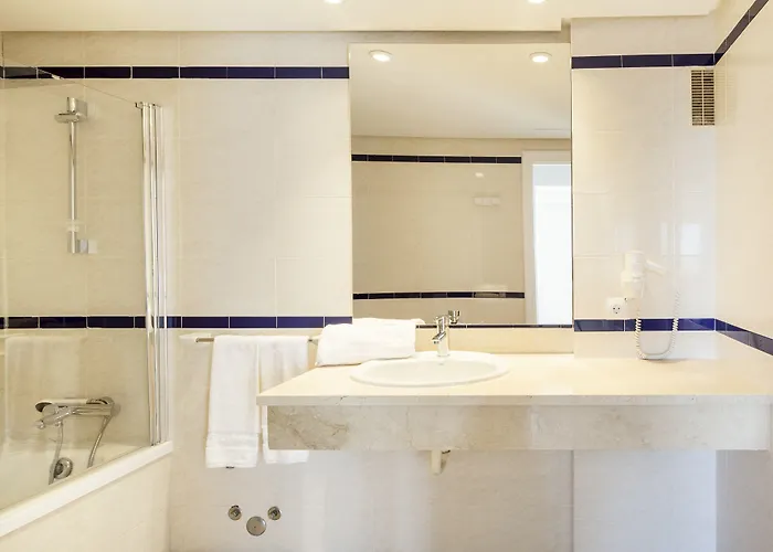 Ilunion Menorca Aparthotel Cala Galdana 