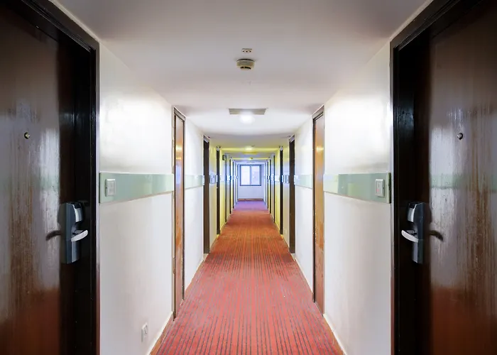 Gis Select Banjara Hill Hotel Hyderabad