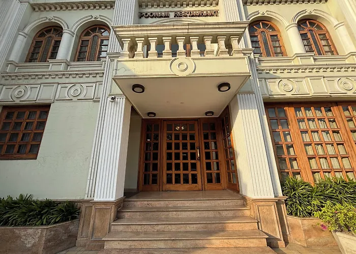 Hotel Pradeep Varanasi