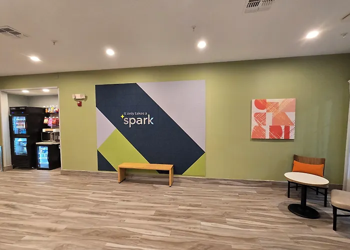 Spark By Hilton Selma