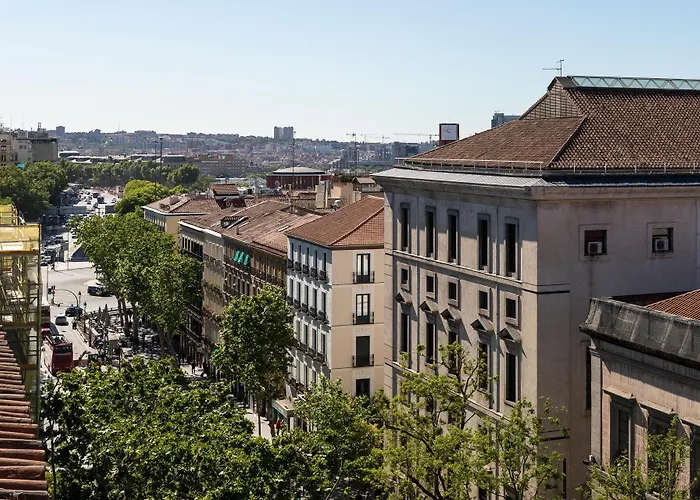 Urbansea Atocha 113 Otel Madrid