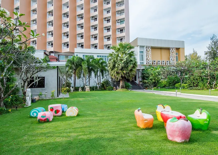 Golden Beach Cha-Am Hotel