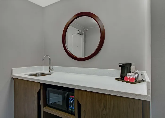 Hampton Inn & Suites By Hilton Syracuse Dewitt East Syracuse