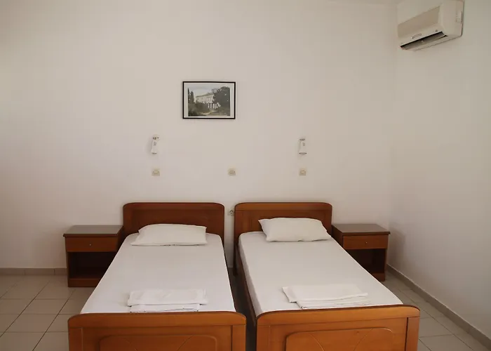 Lemon Grove Hotels And Studios Kavos