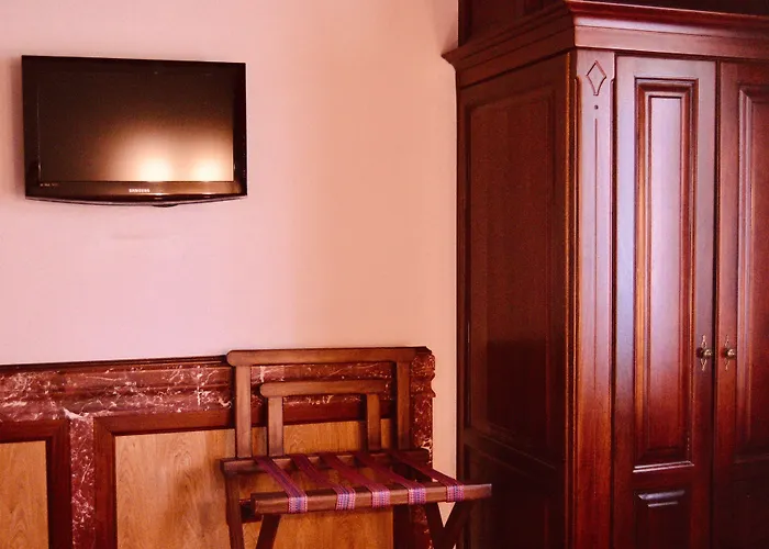 Brilant Antik Hotel Tirana