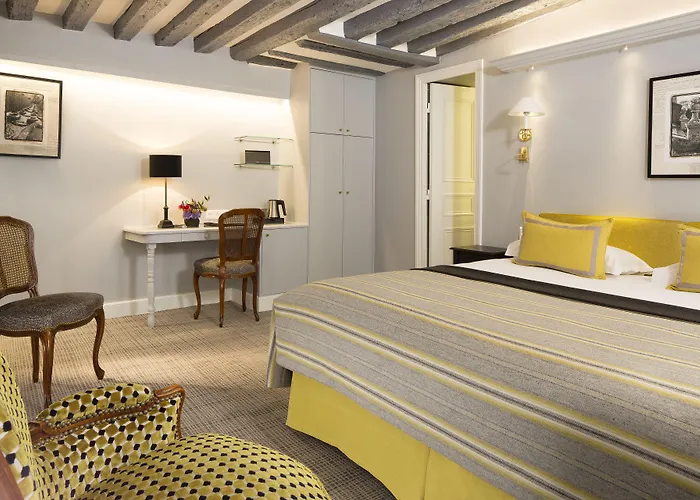Le Relais Saint Honoré Paris