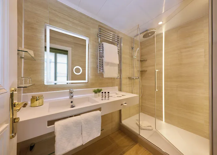 Le Relais Saint Honoré Paris