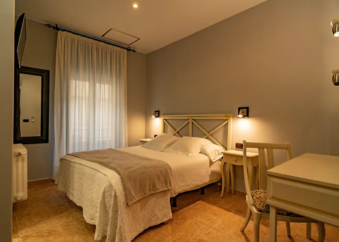 Hotel Alfonso IX (Adults Only) Caces