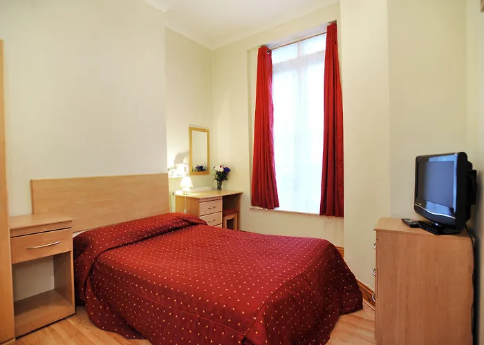 Elmwood Hotel London