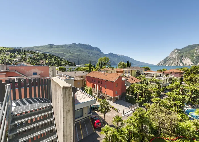 Parc Hotel Flora S Riva del Garda