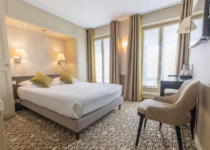 Hotel Passy Eiffel Paris