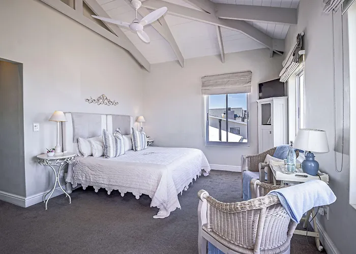 138 Marine Beachfront Guesthouse Hermanus