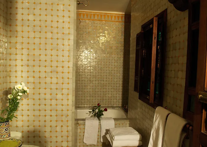 Dar Tazi - Medina View Hotel Fez