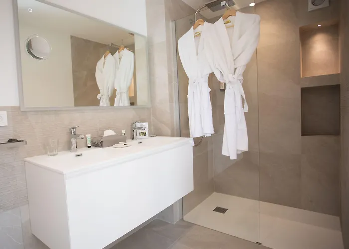 Hotel Le Verger Maelvi Grimaud