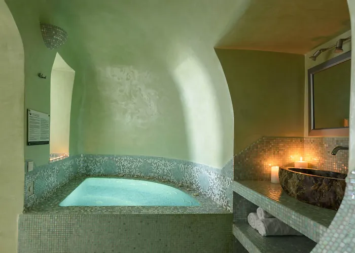 Above Blue Suites Imerovigli 