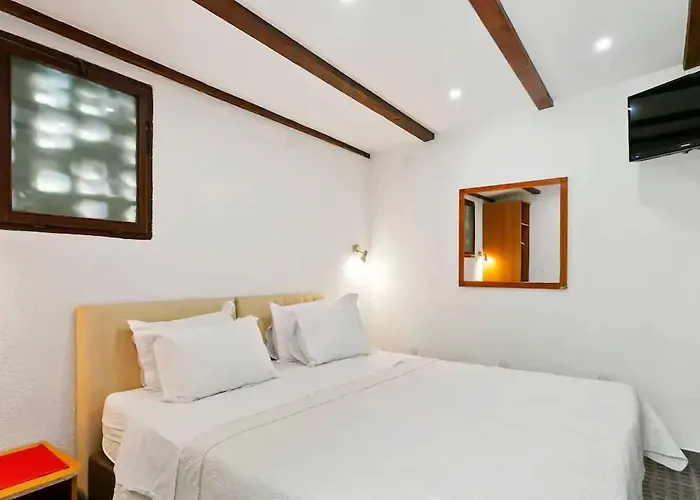 Garden Apartment Hotel Split