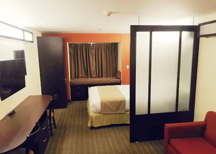 Microtel Inn And Suites By Wyndham Toluca