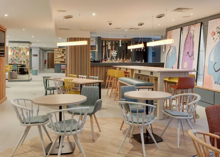 Hampton By Hilton Corby Hotel