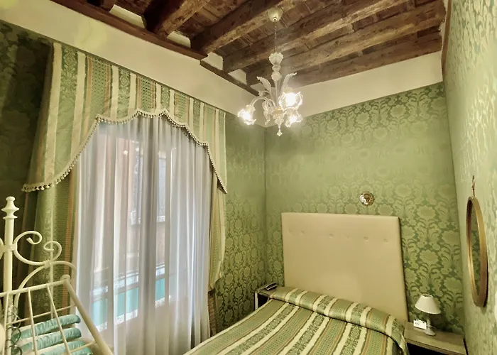 Hotel Bridge Venise