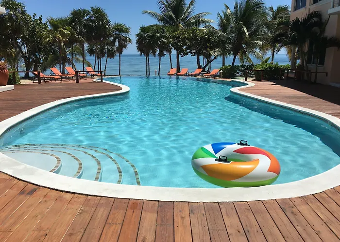 Laru Beya Resort Placencia