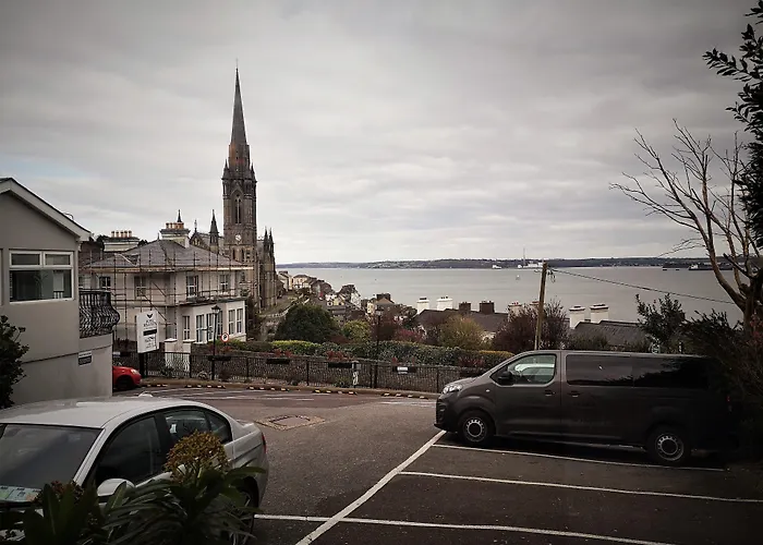 Bella Vista Hotel & Self Catering Suites Cobh