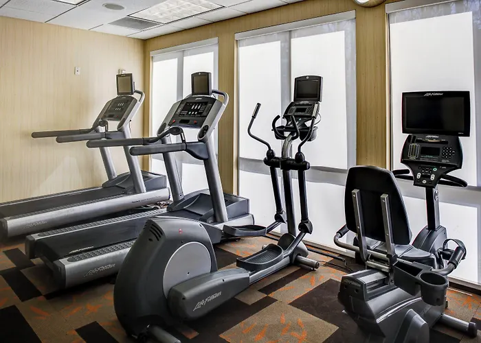 Courtyard By Marriott Atlanta Airport West Hotel College Park