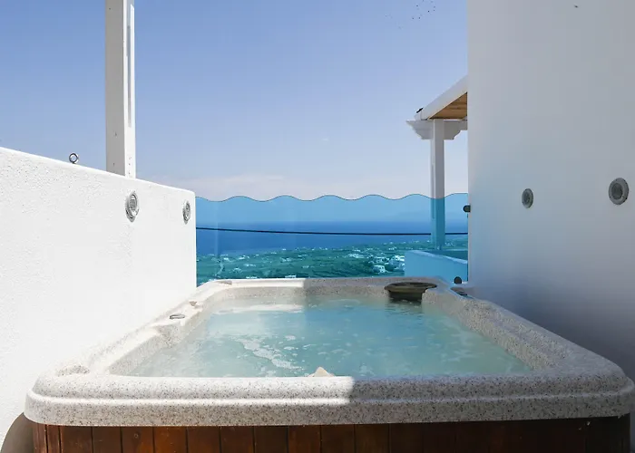 Amerisa Suites & Villa Fira 