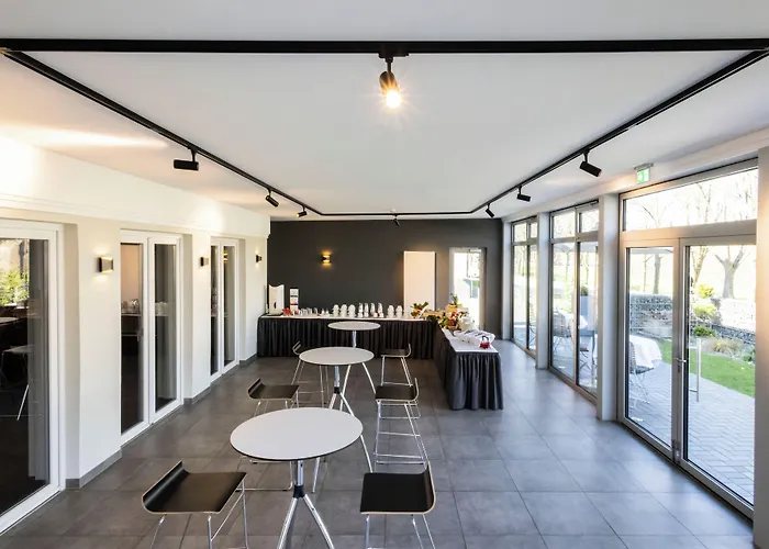 Hotel Am Schlosspark Guestrow