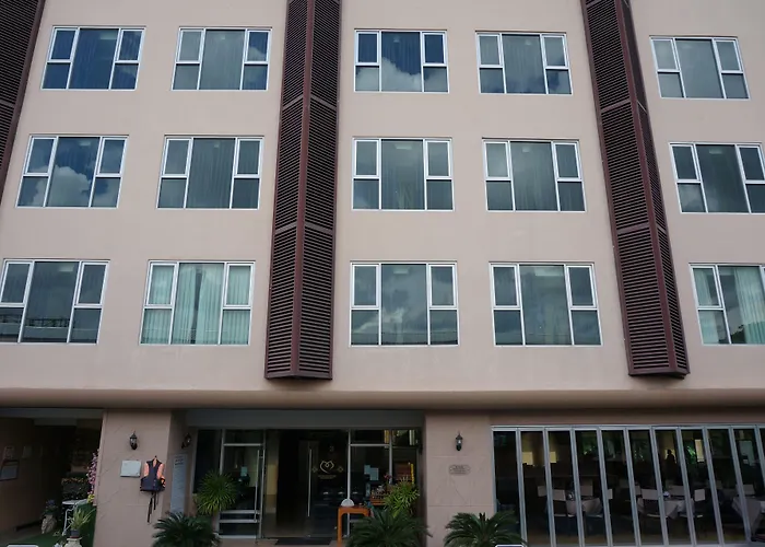 Maninarakorn Hotel เชียงใหม่
