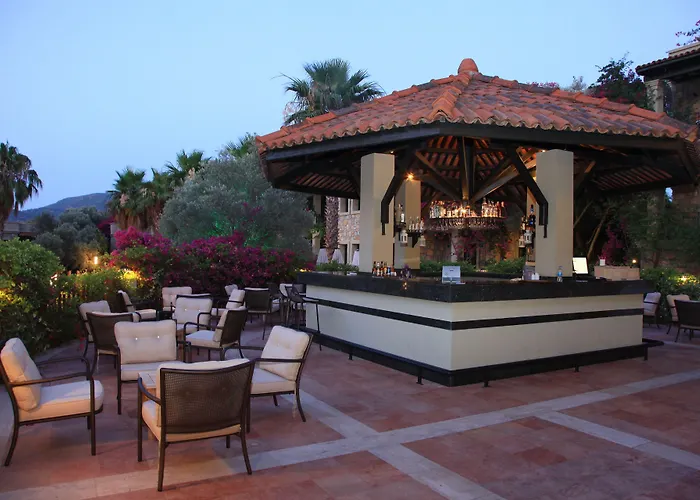 Zeytinada Hotel Torba