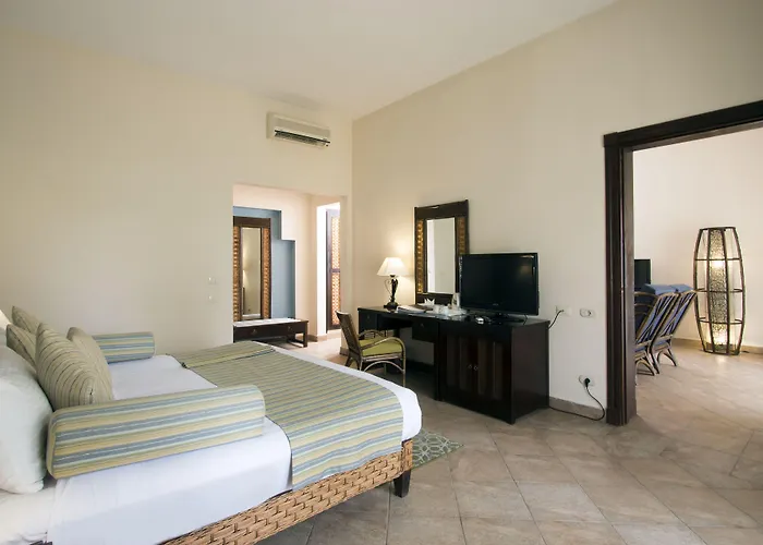 Swiss Inn Pyramids Golf Resort 6th of October City