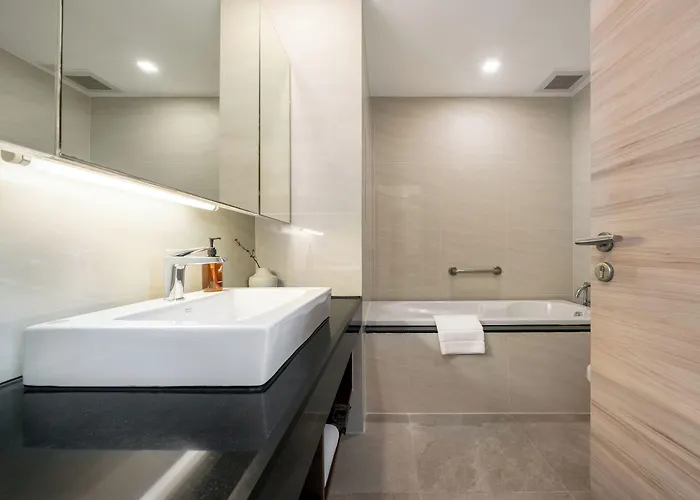 Adelphi Suites Bangkok