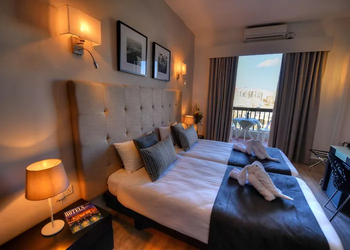 St. Julian'S Bay Hotel